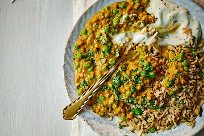 One portion of speedy lentil coconut curry